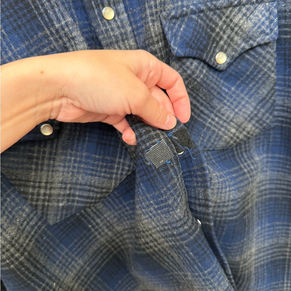 Pendleton Men's Snap-Front Wool Plaid Flannel Nav… - image 5